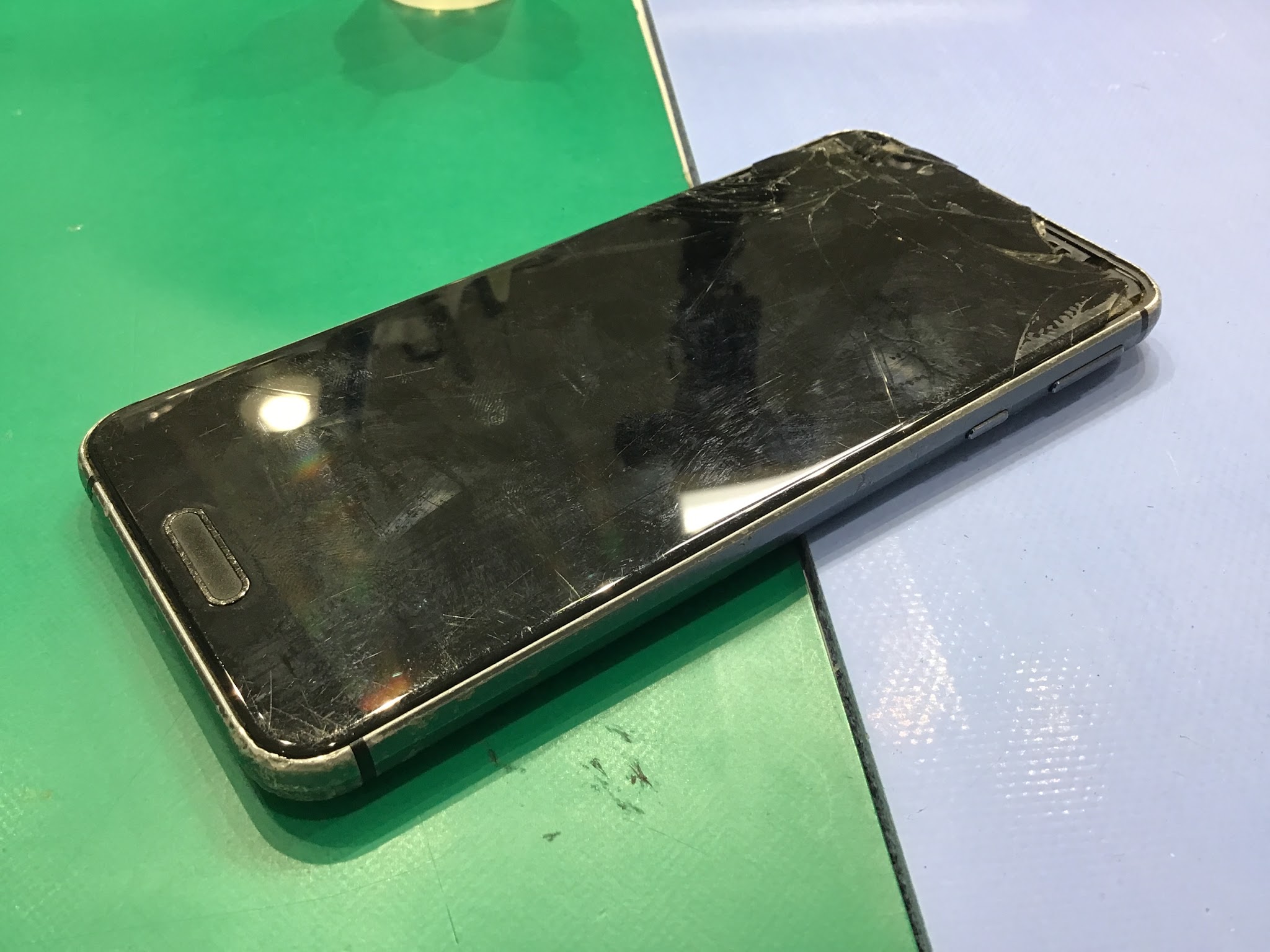 AQUOS Sense3lite(アクオス)の修理はスマホ修理工房中野ブロードウェイ店にお任せください！